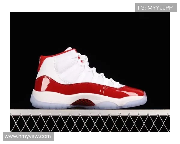 aj11实战篮球鞋的卓越性能与时尚设计完美结合让你在球场上尽显风采